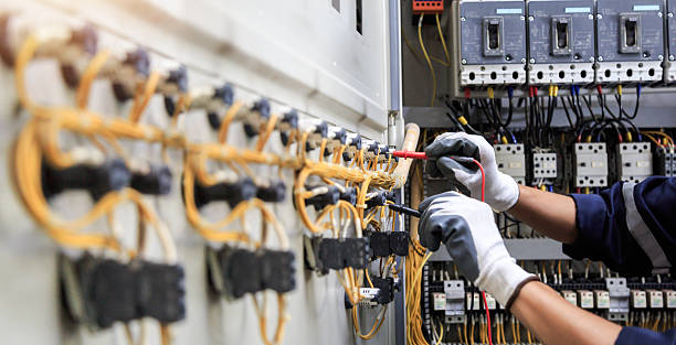 Professional Electrician technician working in Amherst, WI